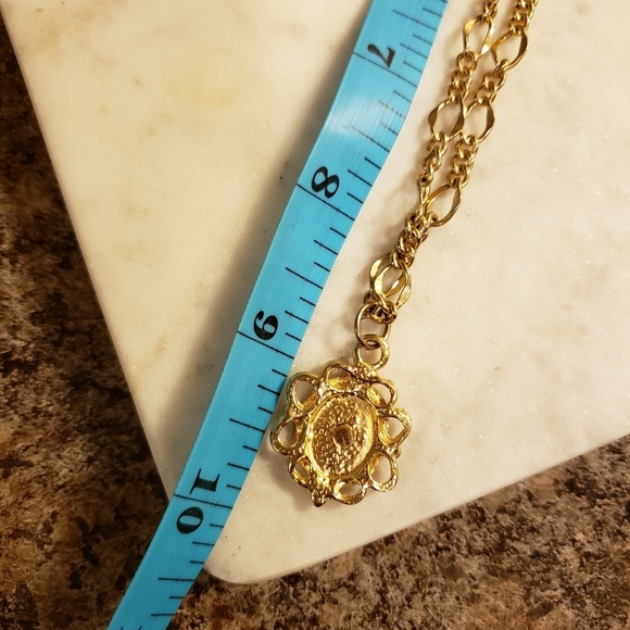 Vintage Vigaro Chain Filigree Gold Frame Black & Copper Cameo Center Necklace - Picture 7 of 14